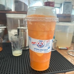 นมหมีชาไทยปั่น