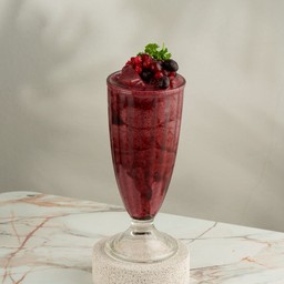 มิกซ์เบอรี่นมสดปั่น Mixed berry smoothie