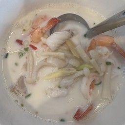 ต้มข่าซีฟู้ด