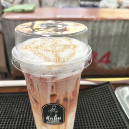 ลักยิ้มกาแฟสด. ตลาดนัดหน้าวัดธรรมสุขใจ