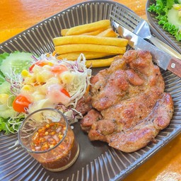 สเต็กคอหมูย่าง