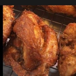 ไก่ทอดหาดใหญ่ แยกศิริสุข