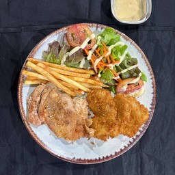 สเต็กไก่พริกไทยดำ + ปลาทอด