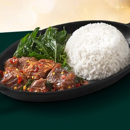 ข้าวเนื้อตุ๋นกะเพรากรอบ