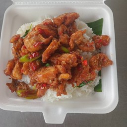 กระเพราไก่กรอบ
