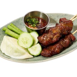 หมูปิ้ง ผักสด น้ำจิ้มแจ่ว