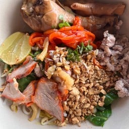 แห้งรวมหมูไก่