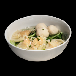 เกี๊ยวกุ้ง+ลูกชิ้นปลาเกาเหลา(Shrimp dumplings + fish ball )