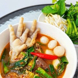 ขนมจีนน้ำยา รสแซ่บนัว แม่โจ้