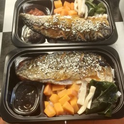 ข้าวหน้าปลาซาบะนอร์เวย์