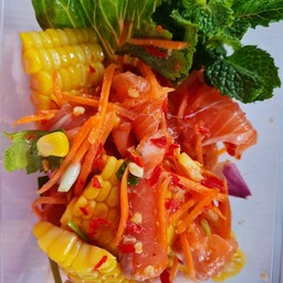 ยำแซลม่อนรสเด็ด