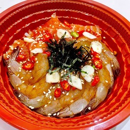 ข้าวหน้า กุ้งดอง+แซลมอนดอง พร้อมน้ำจื้มซีฟู๊ด