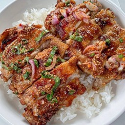 ข้าวน้ำตกไก่ย่าง