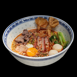 ก๊วยเตี๋ยวต้มยำ น้ำขันไข่ออนเซน(เส้นไข่) (Tom Yum Noodles with Thick Soup and Onsen Egg )