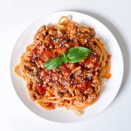 สปาเกตตีซอสมะเขือเทศ