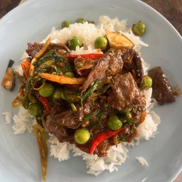 ผัดเผ็ดเก้ง