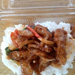 ผัดกะเพราหมูหมัก
