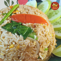 ข้าวผัดรถไฟเนื้อนุ่ม - อิ่มสะใจเต็มๆ