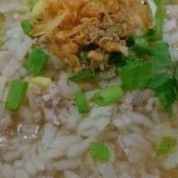 ข้าวต้มหมูสับ