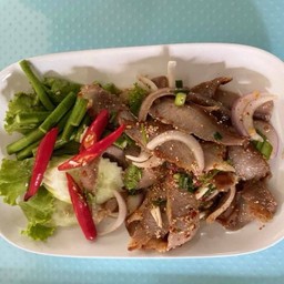 น้ำตกคอหมูย่าง