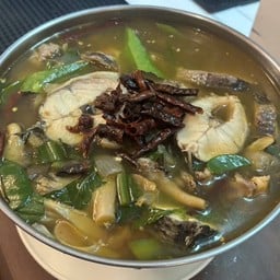 ปลาช่อนต้มยำ