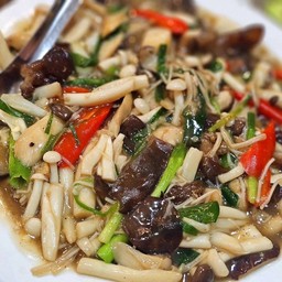 เห็ดรวม ผัดน้ำมันหอย