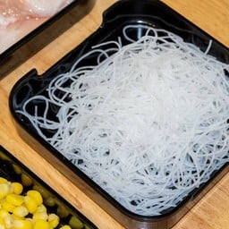 วุ้นเส้น