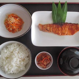 ชุดเซ็ทปลาแซลมอนย่าง เกลือ/ซีอิ๊ว