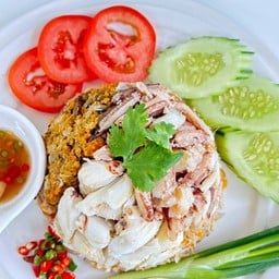 ข้าวผัดปูหน้าล้น