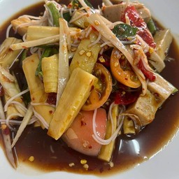 ตำหมูยอหน่อไม้