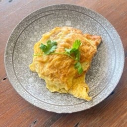 ข้าวไข่เจียวไก่สับ minced chicken omelet with rice