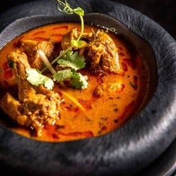 CHICKEN CURRY