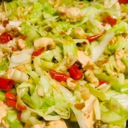 ผัดกะหล่ำปลีอกไก่ใส่พริก(เป็นกับข้าว