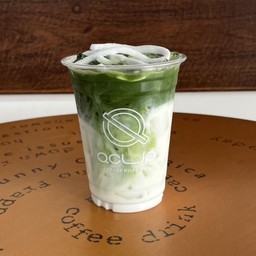 มัทฉะมะพร้าวน้ำข้น