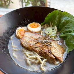 โชยุราเมน