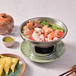 เกาเหลาเย็นตาโฟทะเลหม้อไฟ