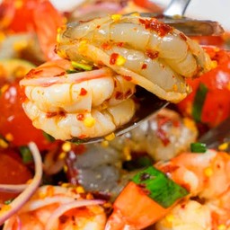 ยำกุ้งทูโทน