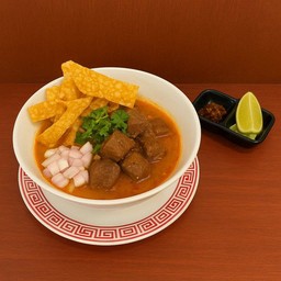 ข้าวซอยเนื้อตุ๋น แม่สาย