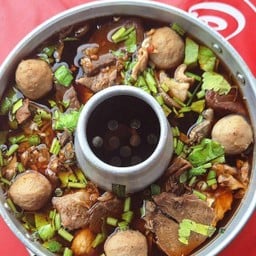 ร้านก๋วยเตี๋ยวหลงไหลหม้อไฟ(วัดใหญ่) ซ.ร่วมพัฒนา