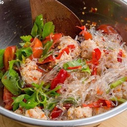 ยำวุ้นเส้นรวมมิตร