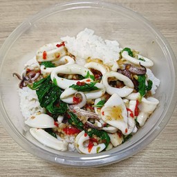 กะเพราปลาหมึก