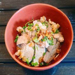 ก๋วยเตี๋ยวแห้ง+เครื่องใน