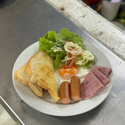 ชุดอาหารเช้าไข่ดาว
