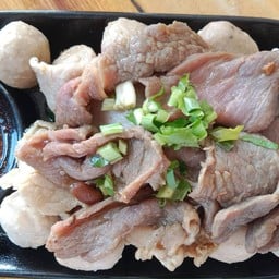 แมงจีนูน ก๋วยเตี๋ยวเรืออยุธยา ปั้ม ปตท.ทุ่งโฮ้ง กอเปา