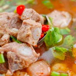 ต้มแซ่บกระดูกหมู