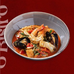 Stir-Fried Seafood with Curry Powder