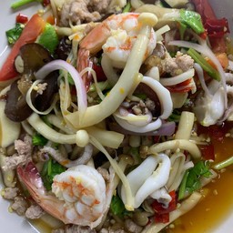 ยำเห็ดรวม