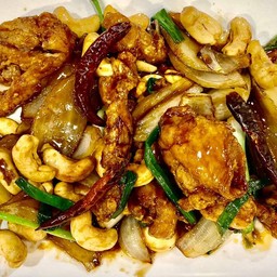 ไก่ผัดเม็ดมะม่วงหิมพานต์
