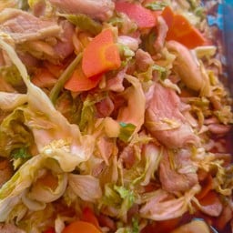 ร้านข้าวเเกงหน้าองค์พระ