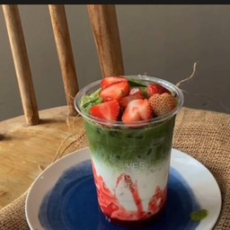 มัทฉะสตอเบอรรี่ matcha strawberry